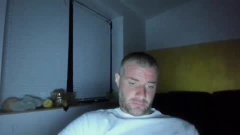 Snapshot of alfiesolomons87 chatting on April 27, 7:23 pm alfiesolomons87 online show from April 27, 7:23 pm