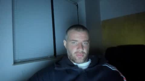 Snapshot of alfiesolomons87 chatting on April 28, 8:14 pm alfiesolomons87 online show from April 28, 8:14 pm
