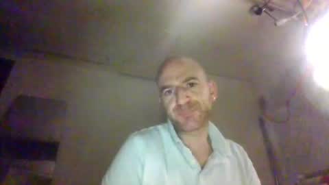 Snapshot of alfred151 chatting on July 6, 11:40 pm Edgarrrdd1021 online show from July 6, 11:40 pm