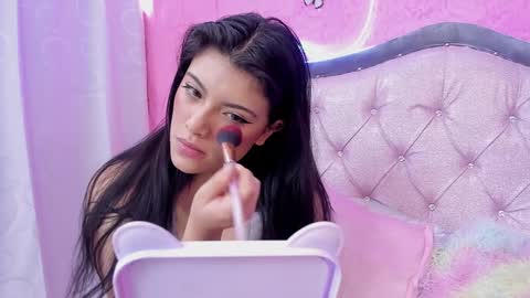 Snapshot of alfresii_rivera chatting on December 1, 4:40 pm Carolina Join The Fan Club online show from December 1, 4:40 pm