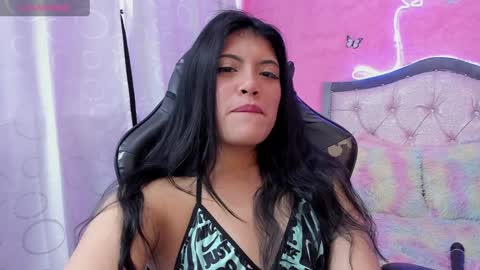 Snapshot of alfresii_rivera chatting on January 7, 5:42 pm Carolina Join The Fan Club online show from January 7, 5:42 pm