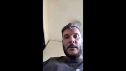 Snapshot of alge8822 chatting on May 5, 3:42 pm alge8822 online show from May 5, 3:42 pm