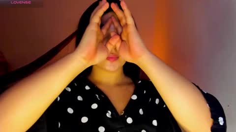 Snapshot of ali_sunce chatting on January 13, 8:26 am online show from January 13, 8:26 am