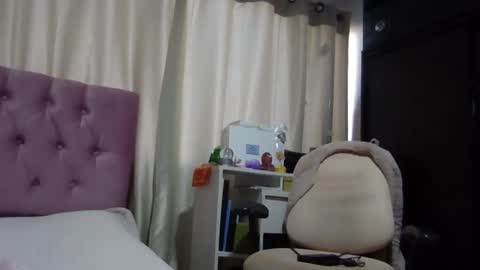 Alia  online show from December 11, 12:34 pm