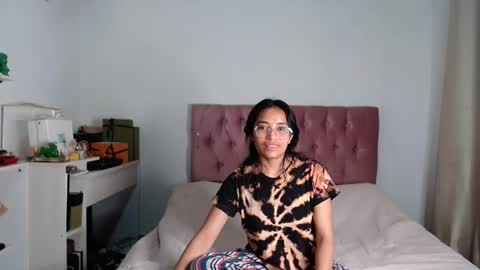 Alia  online show from October 4, 12:19 am