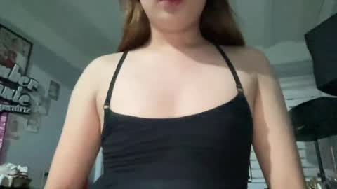 Snapshot of aliaaah chatting on June 28, 5:41 pm aliaaah online show from June 28, 5:41 pm