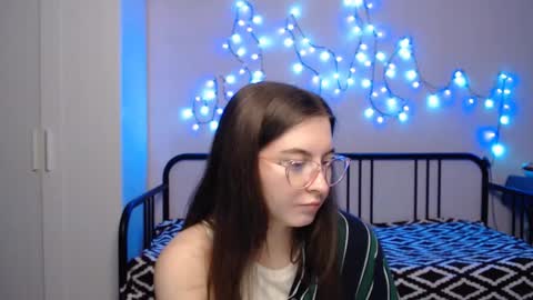 Snapshot of alice_________________________ chatting on December 3, 3:20 am Alice online show from December 3, 3:20 am