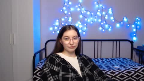 Snapshot of alice_________________________ chatting on January 15, 6:08 pm Alice online show from January 15, 6:08 pm