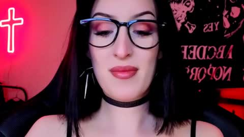 Miss Alice online show from May 19, 1:11 am
