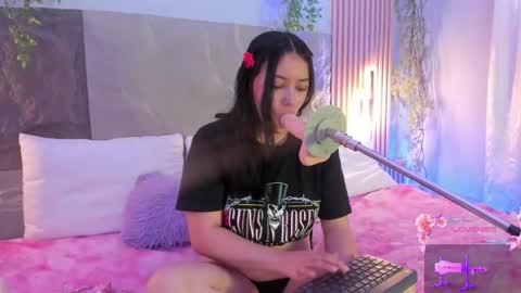 Mey online show from January 31, 8:29 pm