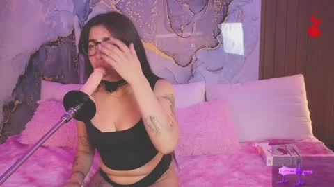 Mey online show from May 30, 2:25 pm