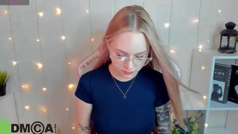 Alice online show from November 14, 10:18 pm