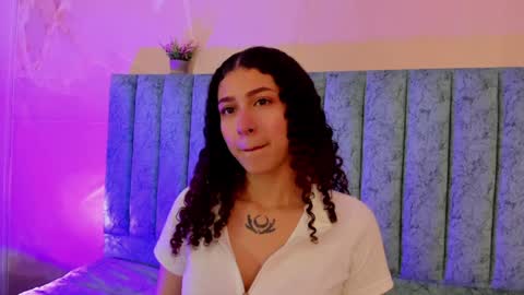 alice and amber online show from December 4, 4:21 am