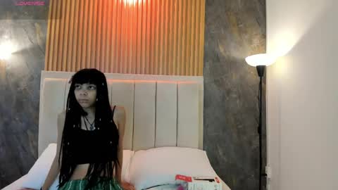 alice_rossi4 online show from May 22, 11:38 am