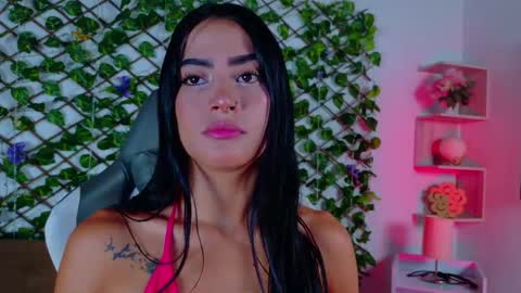 alice_rous21 online show from January 8, 1:13 pm