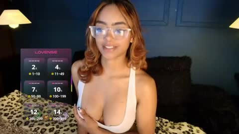 Snapshot of alice_simmons chatting on June 5, 3:13 am alice_simmons online show from June 5, 3:13 am