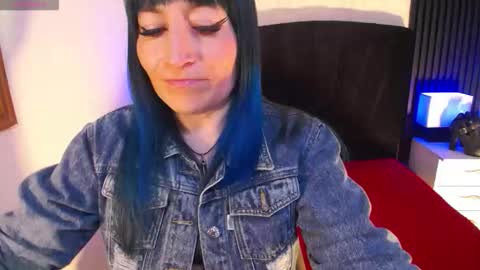 Alice online show from February 18, 7:10 pm