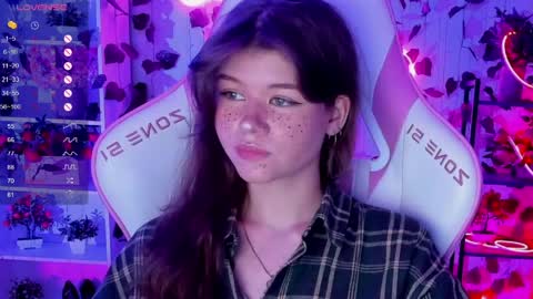 Alice online show from April 29, 7:42 pm