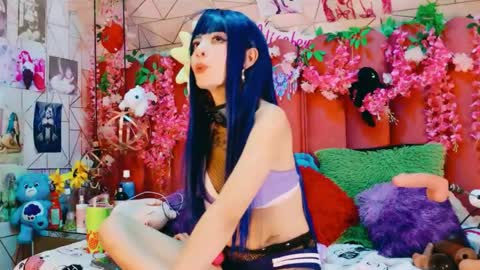     online show from June 2, 9:28 pm