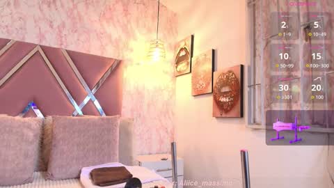 Snapshot of alicee1_ chatting on September 13, 10:42 pm Aliice online show from September 13, 10:42 pm