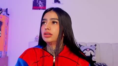 Alice  online show from March 28, 2:49 pm