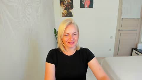 Snapshot of alicee__grace chatting on July 12, 9:33 am Alicee online show from July 12, 9:33 am