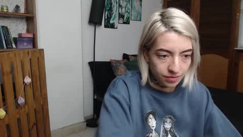 alicee_logan_ online show from March 13, 1:34 am