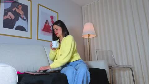 Aleja  online show from March 18, 11:35 am