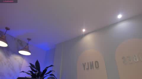 Alice online show from February 12, 9:43 pm