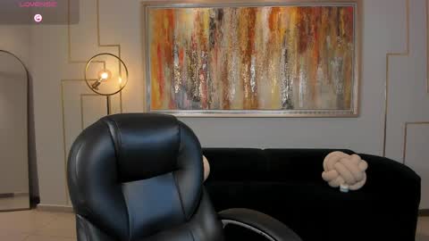 Alice online show from April 7, 6:19 pm