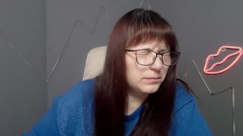 Snapshot of aliceinks chatting on March 1, 7:10 am AliceInks online show from March 1, 7:10 am