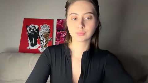 Snapshot of aliceinlustland chatting on April 2, 3:09 pm aliceinlustland online show from April 2, 3:09 pm