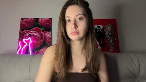 Snapshot of aliceinlustland chatting on May 8, 7:41 pm aliceinlustland online show from May 8, 7:41 pm