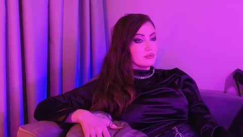 alicejameson online show from November 22, 8:52 pm