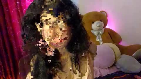 Alicekingdom online show from May 22, 9:20 pm