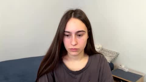 alicekollt online show from May 5, 6:10 am