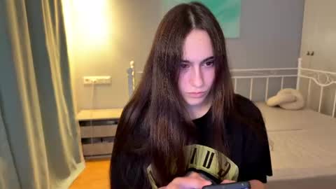 Snapshot of alicekollt chatting on June 29, 8:31 pm alicekollt online show from June 29, 8:31 pm