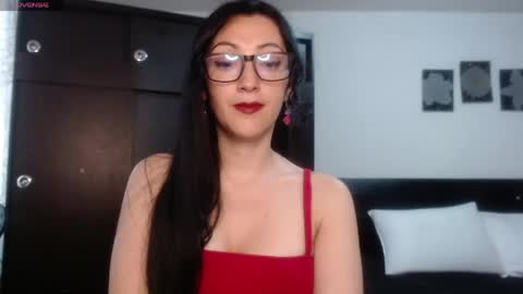 alicelove75 online show from April 29, 9:43 pm
