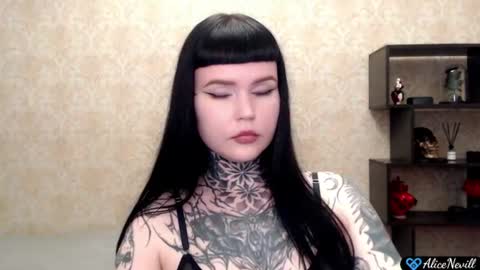 Alice online show from July 6, 3:03 pm