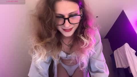 AlicePinkhead online show from June 1, 9:55 am
