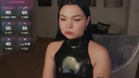 Snapshot of alicesweetlove chatting on November 25, 1:05 am Alice online show from November 25, 1:05 am