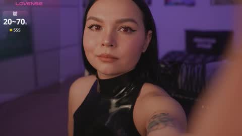 Snapshot of alicesweetlove chatting on March 4, 11:00 pm Alice online show from March 4, 11:00 pm