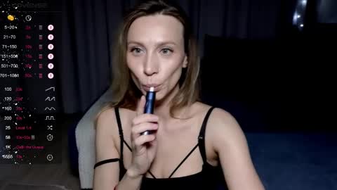 Alice online show from April 4, 7:55 pm