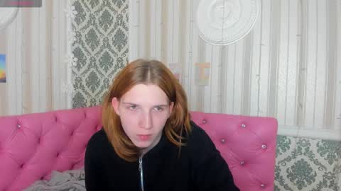 Alice  Princess  online show from March 28, 8:30 pm