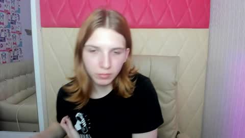 Alice  Princess  online show from April 8, 1:49 am