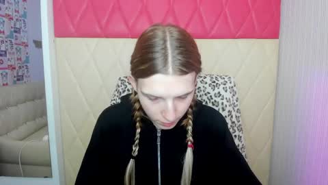 Alice  Princess  online show from April 9, 6:41 am