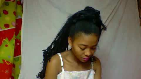 alicia9794 online show from May 12, 8:22 am