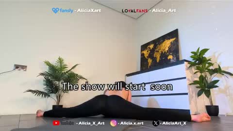 Alicia online show from May 22, 4:12 pm