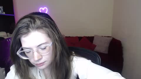 Alicia online show from February 9, 12:30 pm