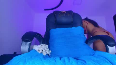 Snapshot of alicia_kyse chatting on May 20, 3:02 am Alicia Kyse online show from May 20, 3:02 am